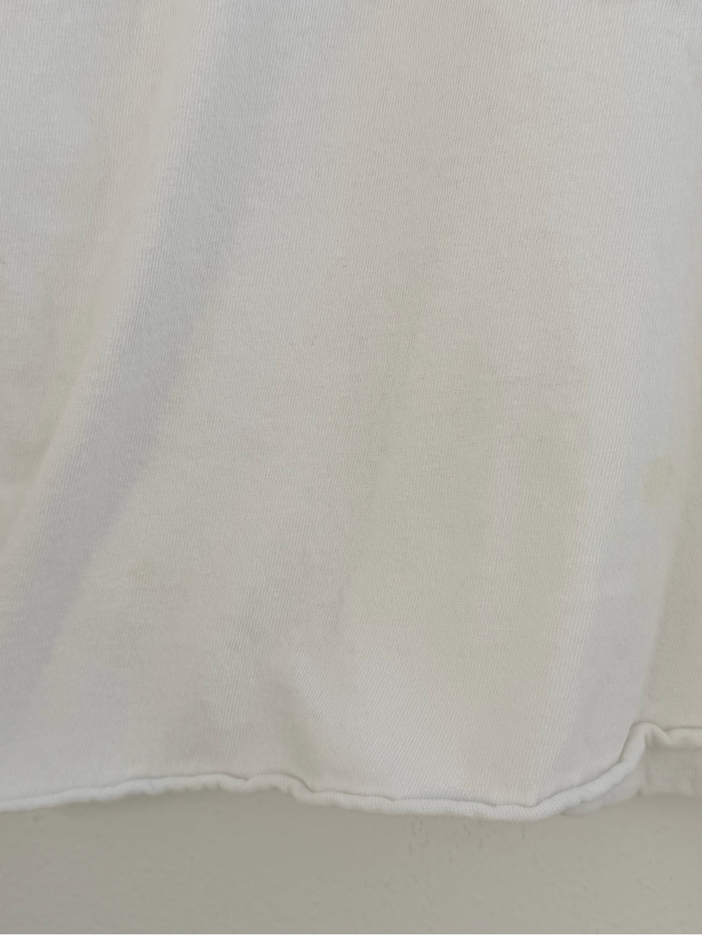 Brandy Melville USA white cotton t-shirt with embroidered flag - Picture 4 of 7